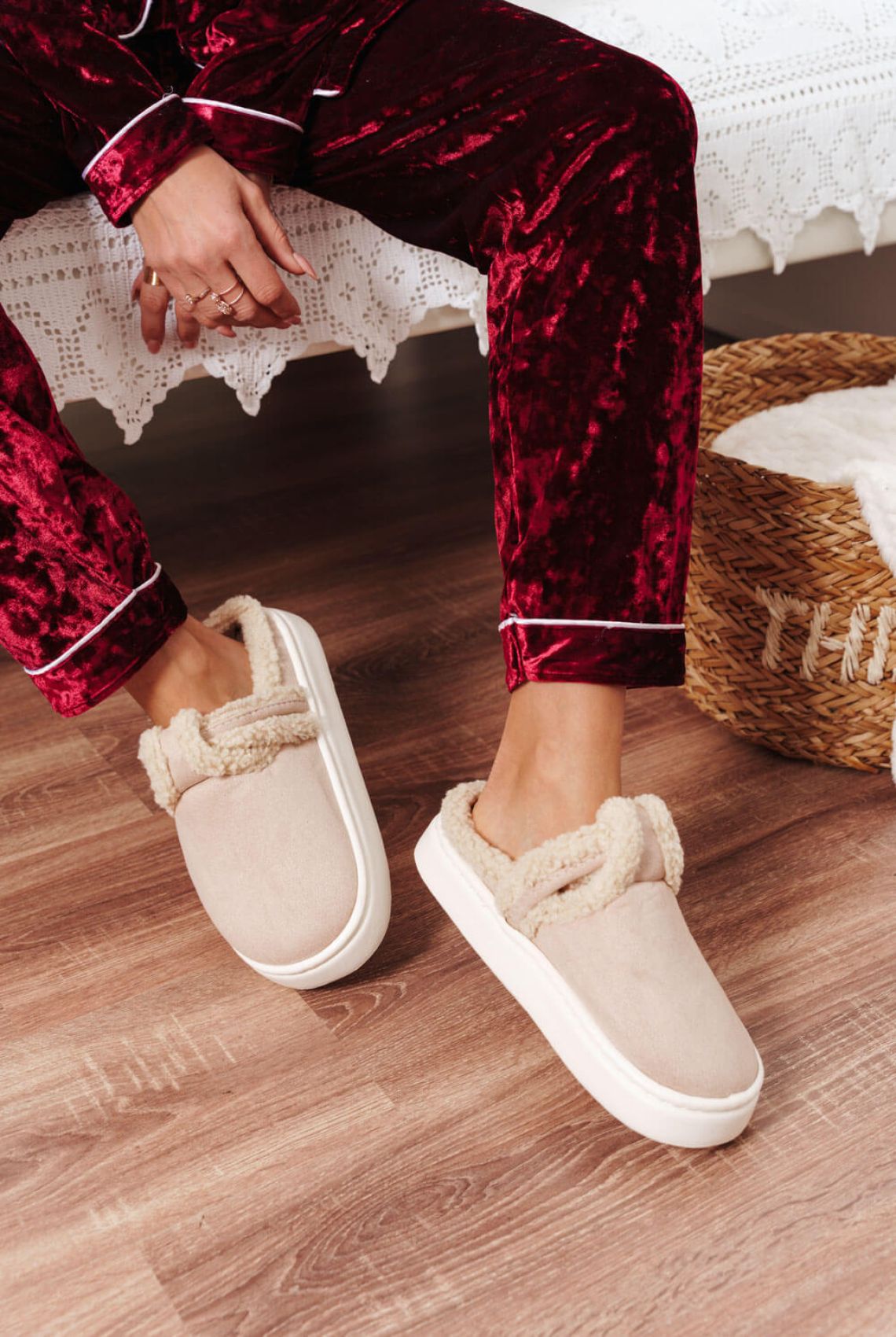 Beige Warm Winter Slippers with Fur Lining