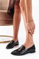 Μαύρα Loafers Λουστρίνι με Croco Σχέδιο και Μυτερή Μύτη - όρθια στάση