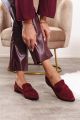 Μπορντό Loafers με Καπιτονέ Λεπτομέρειες και Ματ Υφή - με κοσμήματα